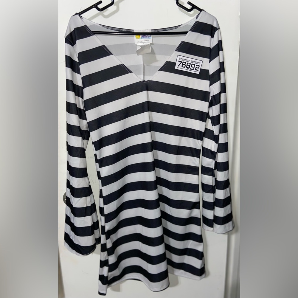 Prisioner dress constume with matching hat
